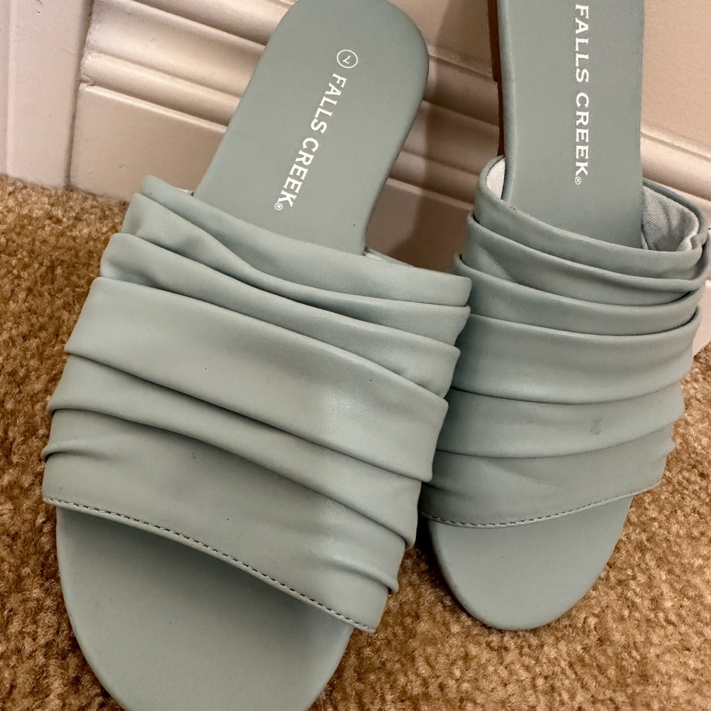 Slide Sandals - Picture 3 of 4